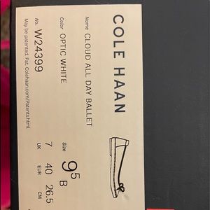 Cole Haan wore twice. Excellent condition.